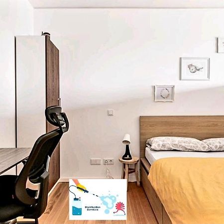 Schickes Appartment mit Flussblick am Medienhafen Düsseldorf Exterior foto