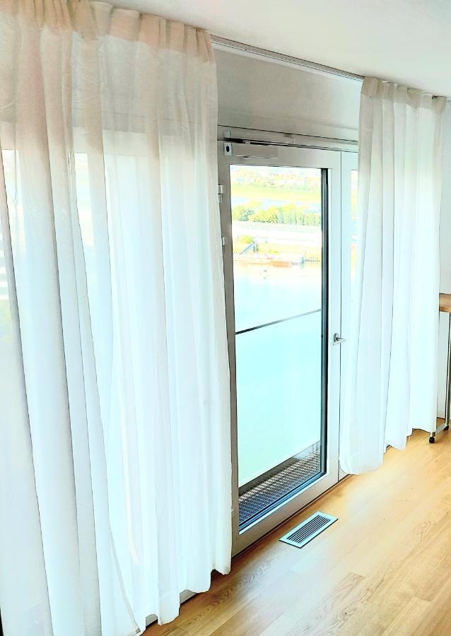 Schickes Appartment mit Flussblick am Medienhafen Düsseldorf Exterior foto